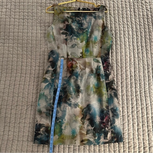 Josie Natori muted‎ watercolor floral dress. Size 6. EUC - Picture 8 of 10